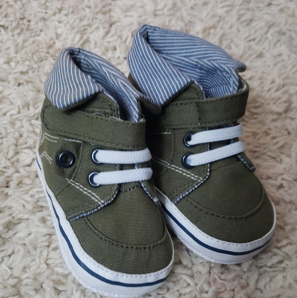 Baby shoes